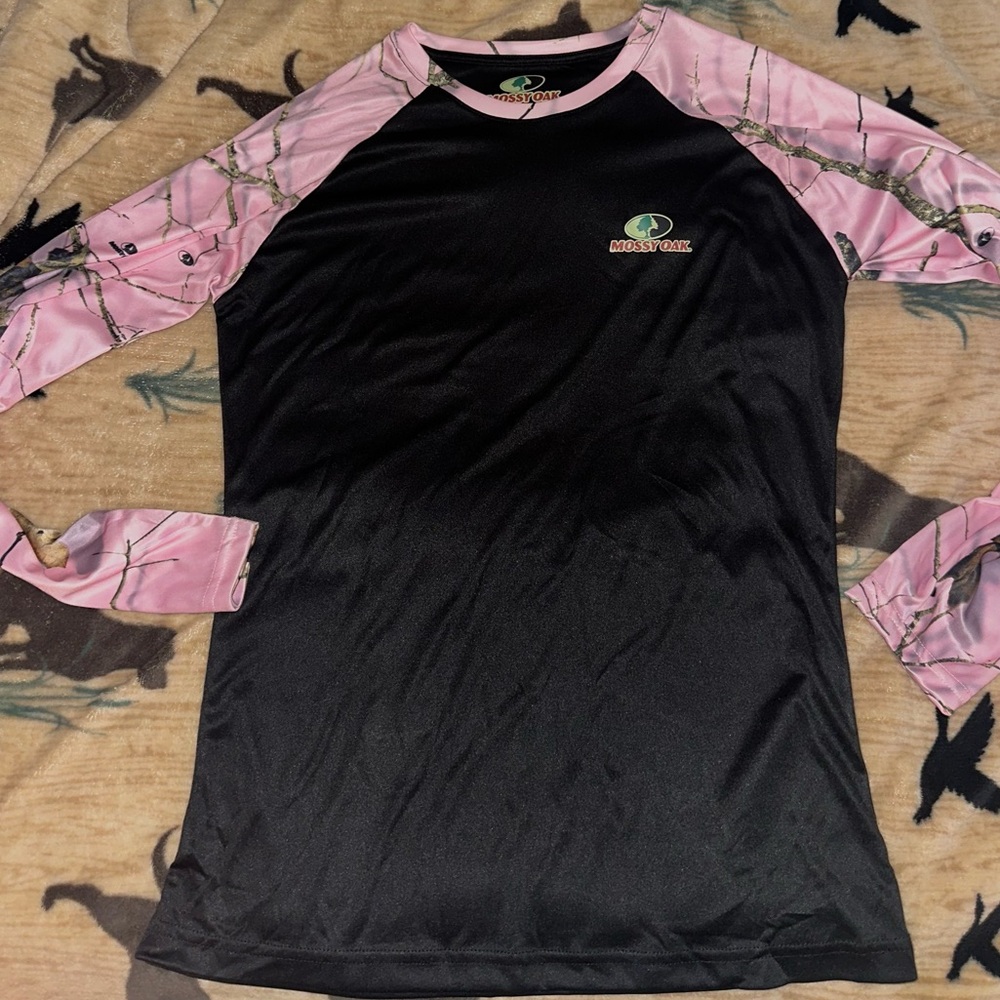 Pink Camo Mossy oak Dry fit